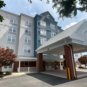 comfort-inn-and-suites-norfolk-airport.hotels-in-virginia-beach.com/