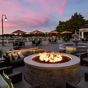 Courtyard By Marriott North Hotel