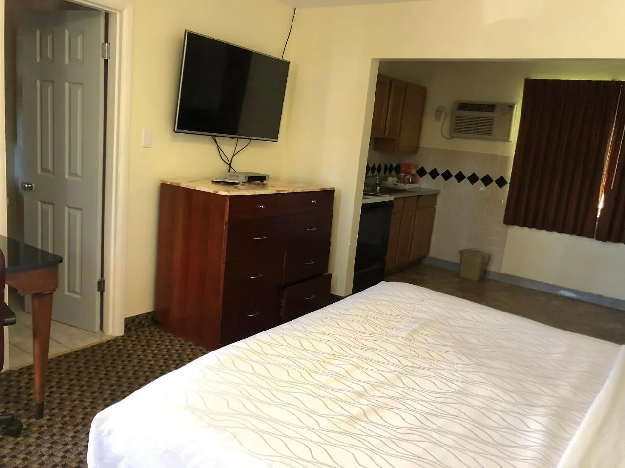 Monticello Motel Portland