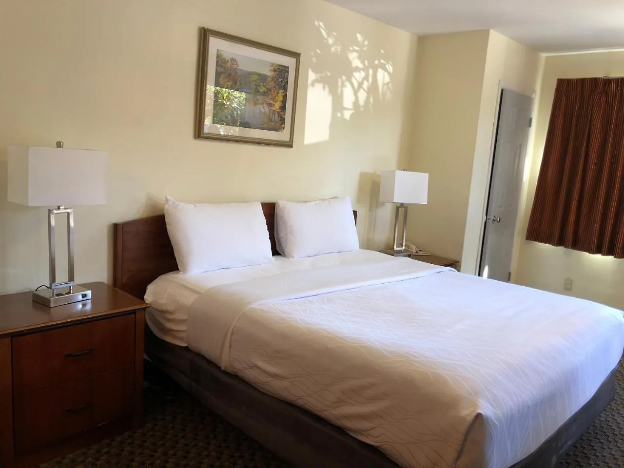 Monticello Motel Portland
